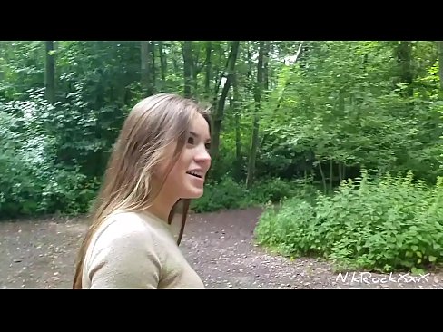 ❤️ Ik stelde voor aan Evelina dat we zouden neuken op een openbare plaats! Ze zei ja. Toen neukte ik haar in haar kont en spoot in haar mond. Toen heeft ze in haar broek gepist. ️❌ Super sex at us